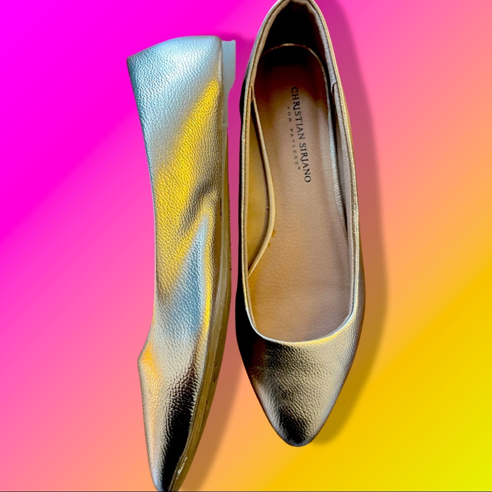 Christian Siriano Gold Flats Pointed Toe Size 8.5